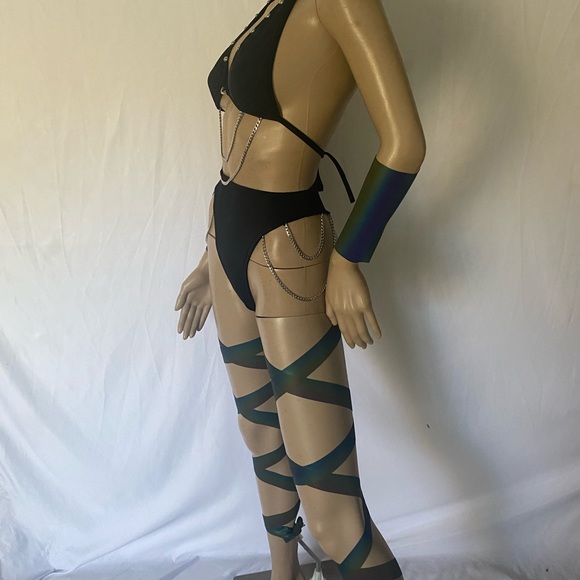 Two piece set - Picture 5 of 9